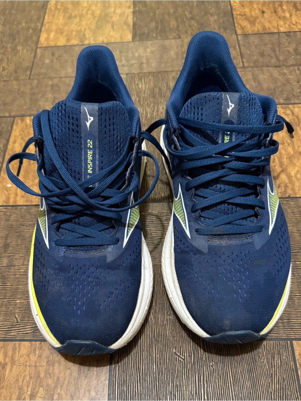 Mizuno Wave Inspire 22 Rider 29 Nike Jordan 1 Retro New Balance 990 Adidas Samba